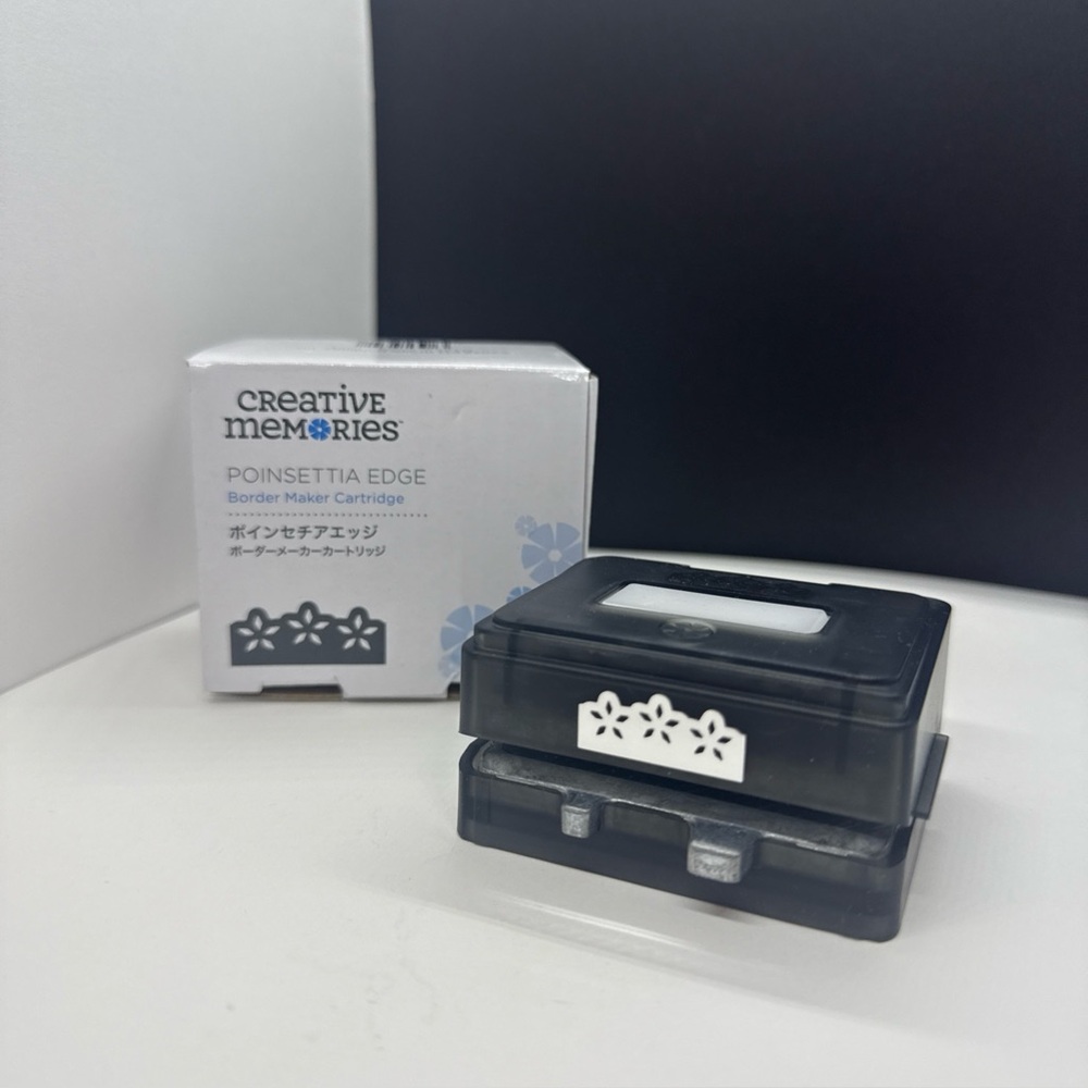 Creative Memories Poinsettia Edge brand new
